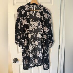 Spiritual Gangster Black and White Floral Kimono
